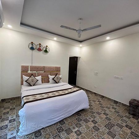 Vibein 71- 2Bhk Farm With Pool & Garden Sector 150 Noida Villa Greater Noida Exterior photo