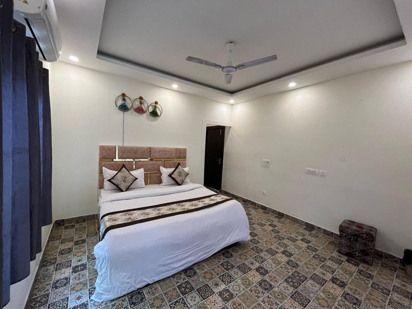 Vibein 71- 2Bhk Farm With Pool & Garden Sector 150 Noida Villa Greater Noida Exterior photo